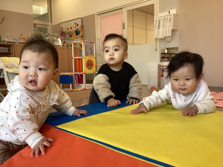 0歳児　うみチーム「おやつ大好き！給食大好き！」