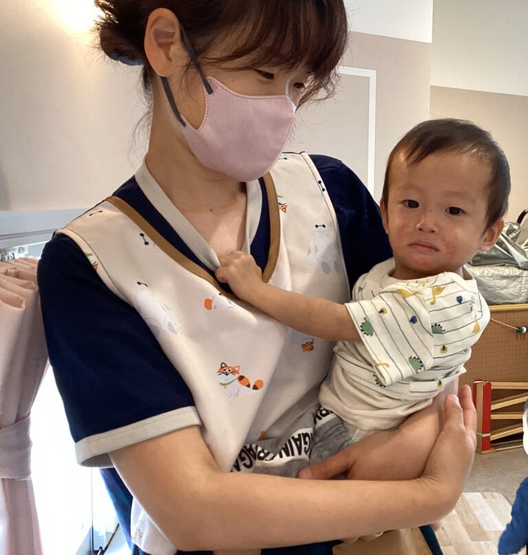 0歳児　うみチーム「はじめてが、いっぱい！」