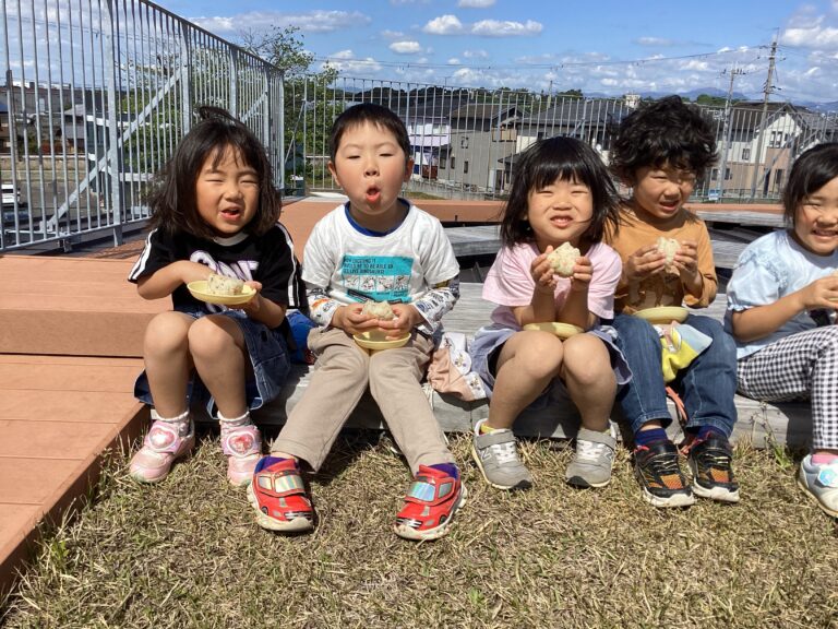4歳児そらチーム「青空の下で」