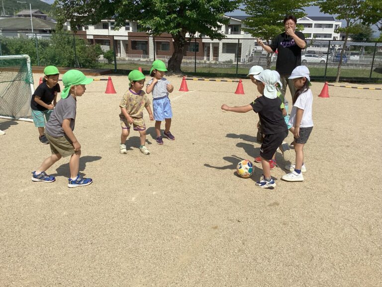 5歳児くじらチーム「姉妹園サッカー対決、三雲くじらVS伴谷くじら。トロフィーを手にしたのは…！？」