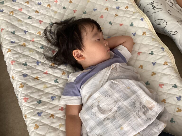1歳児　だいちチーム「パワー充電中！！」